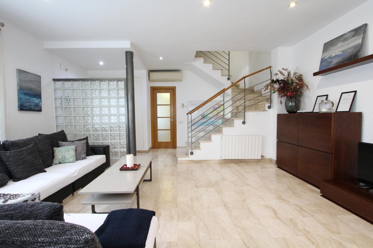 Beach House Castelldefels Luaran gambar