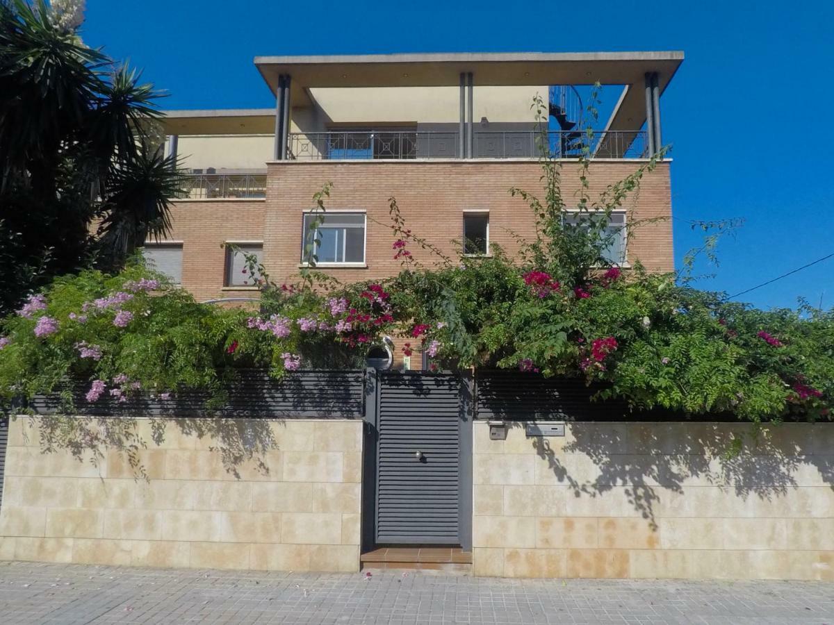 Beach House Castelldefels Luaran gambar