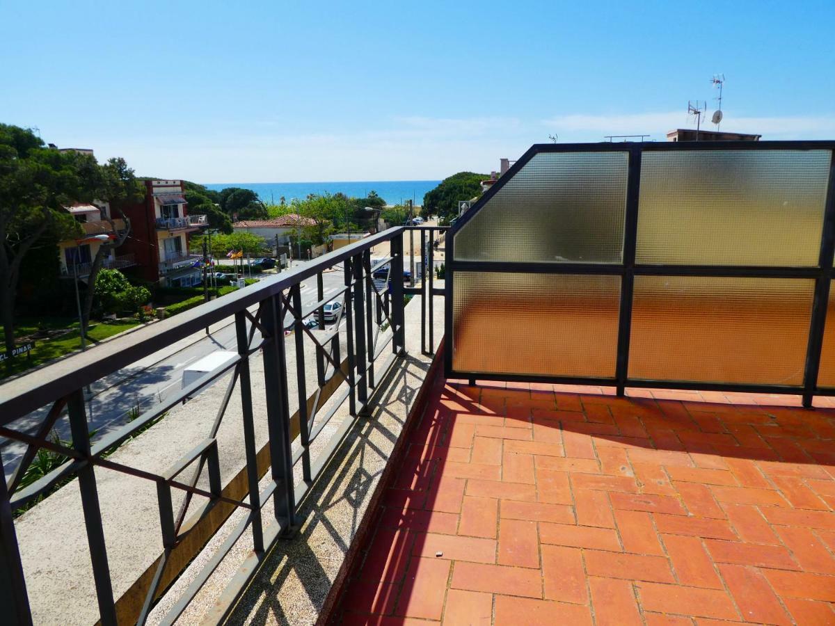 Beach House Castelldefels Luaran gambar
